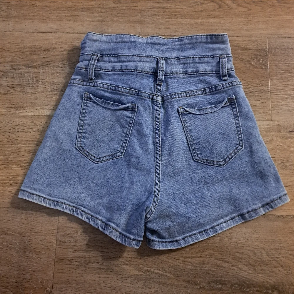 Sugar Blue Denim Jean Shorts Front Back Pockets Buttons Zipper Girl's Large